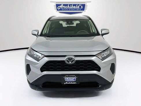 Used 2019 Toyota RAV4 LE w/ All Weather Liner Package AWD/4WD image 2