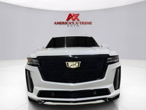 Used 2021 Cadillac Escalade Luxury RWD image 11