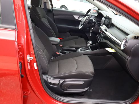 Used 2023 Kia Forte LXS image 22