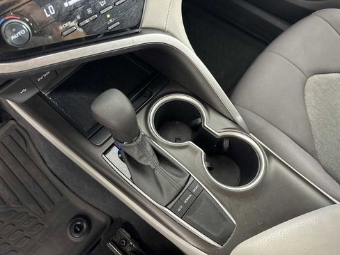 Used 2023 Toyota Camry LE image 22