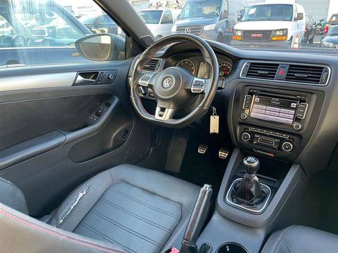 Used 2012 Volkswagen Jetta GLI Autobahn image 13