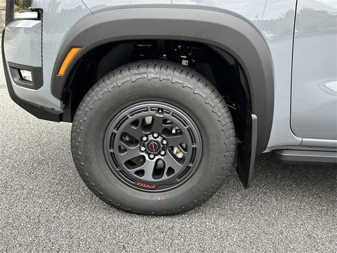 New 2026 Nissan Frontier PRO-4X w/ Pro-4x Convenience Package image 12
