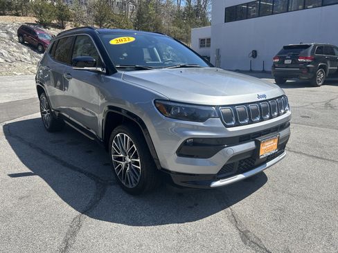 Certified 2022 Jeep Compass Limited w/ Elite Group image 3
