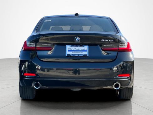Used 2024 BMW 330e w/ Convenience Package RWD image 4