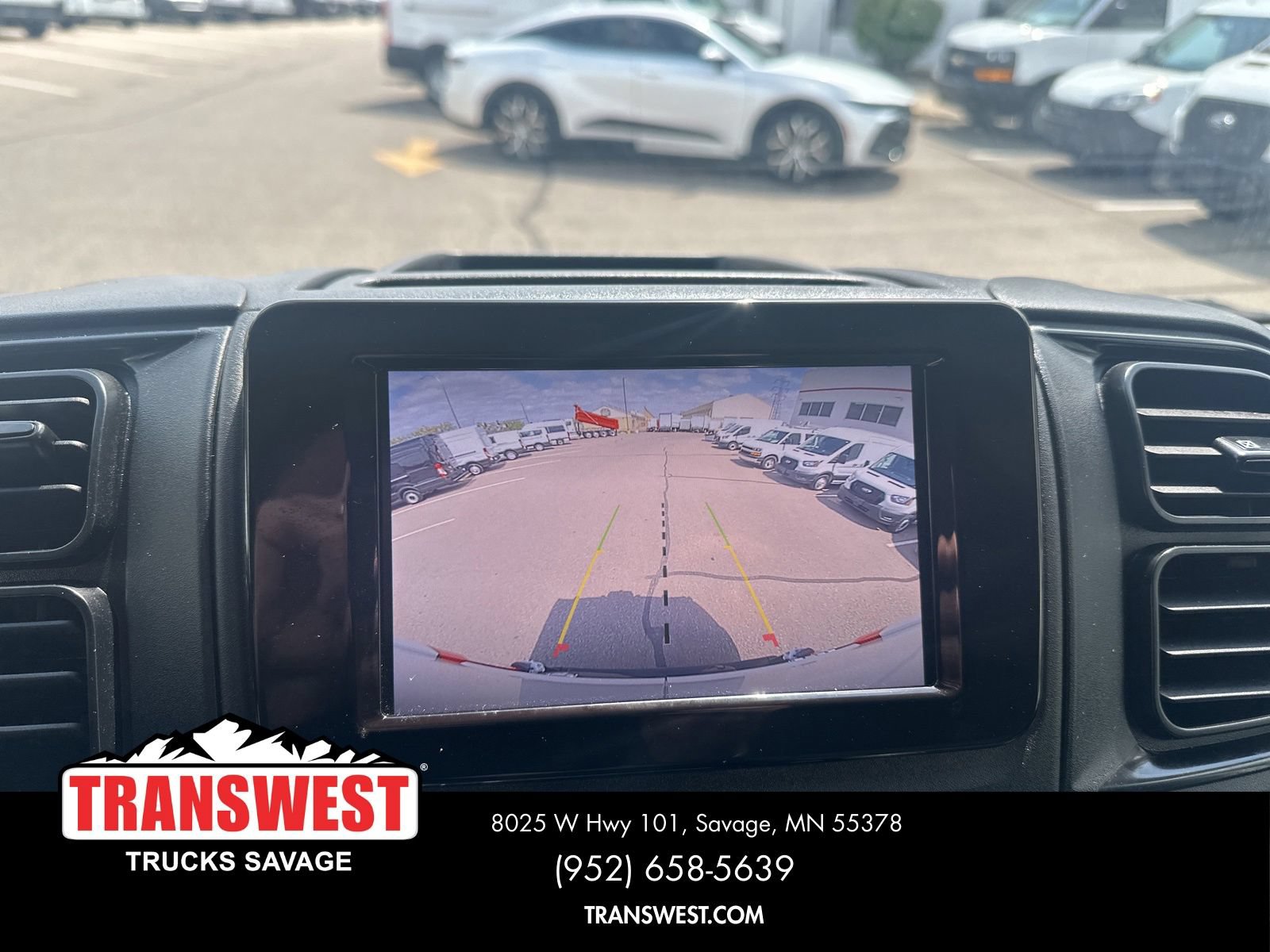 Used 2025 RAM ProMaster 2500 w/ Convenience Group FWD image 12