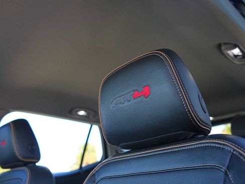 Used 2022 GMC Terrain AT4 w/ Tech Package image 25