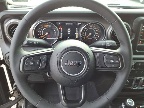 Used 2023 Jeep Wrangler Sport S image 23