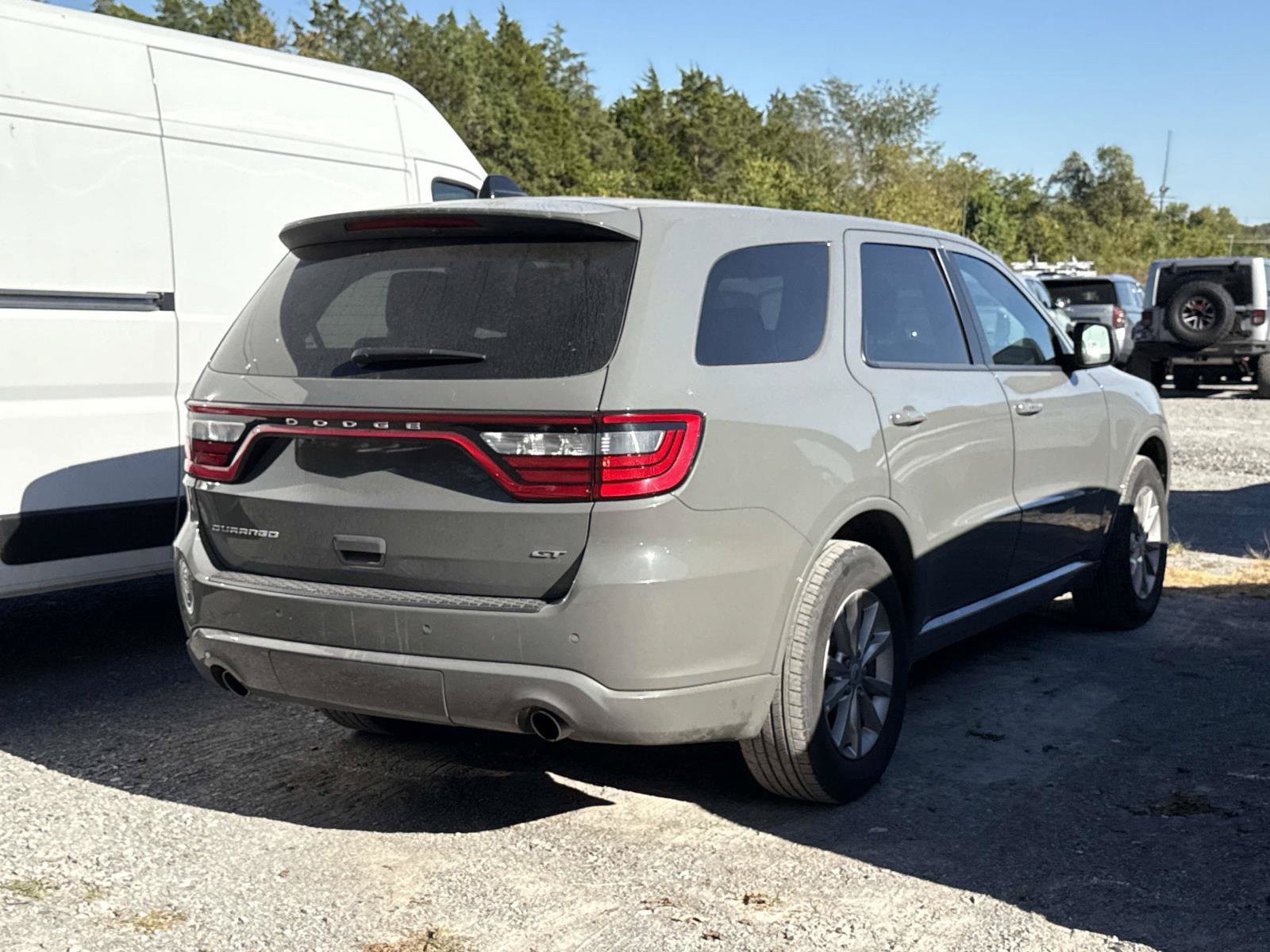 Used 2025 Dodge Durango GT RWD image 4
