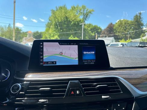Used 2019 BMW 530i xDrive w/ Convenience Package AWD/4WD image 28