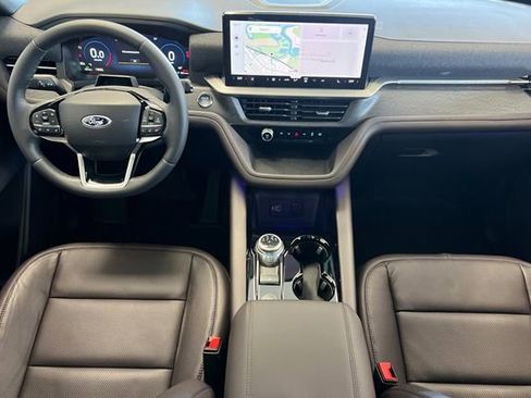New 2026 Ford Explorer Platinum w/ LUX Leather Package image 13