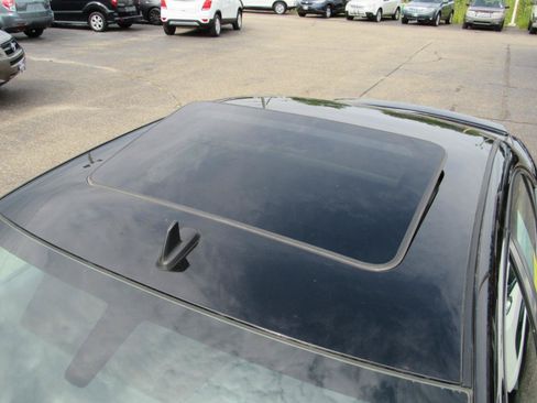 Used 2008 Pontiac G6 Sedan w/ Sport Package FWD image 4