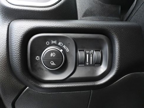 Used 2026 RAM 2500 Laramie image 33