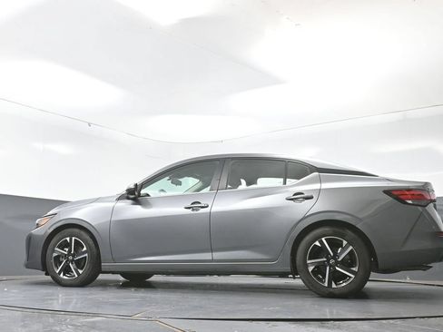 Used 2024 Nissan Sentra SV FWD image 52