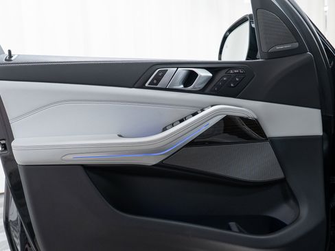 Certified 2024 BMW X7 xDrive40i w/ Executive Package image 11