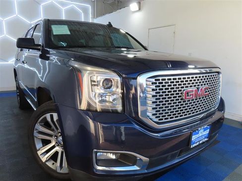 Used 2017 GMC Yukon Denali w/ Open Road Package image 3