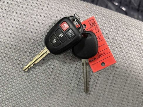 Certified 2016 Toyota RAV4 XLE AWD/4WD image 31