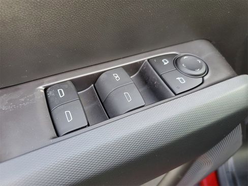 New 2026 GMC Canyon Elevation w/ Convenience Package image 15