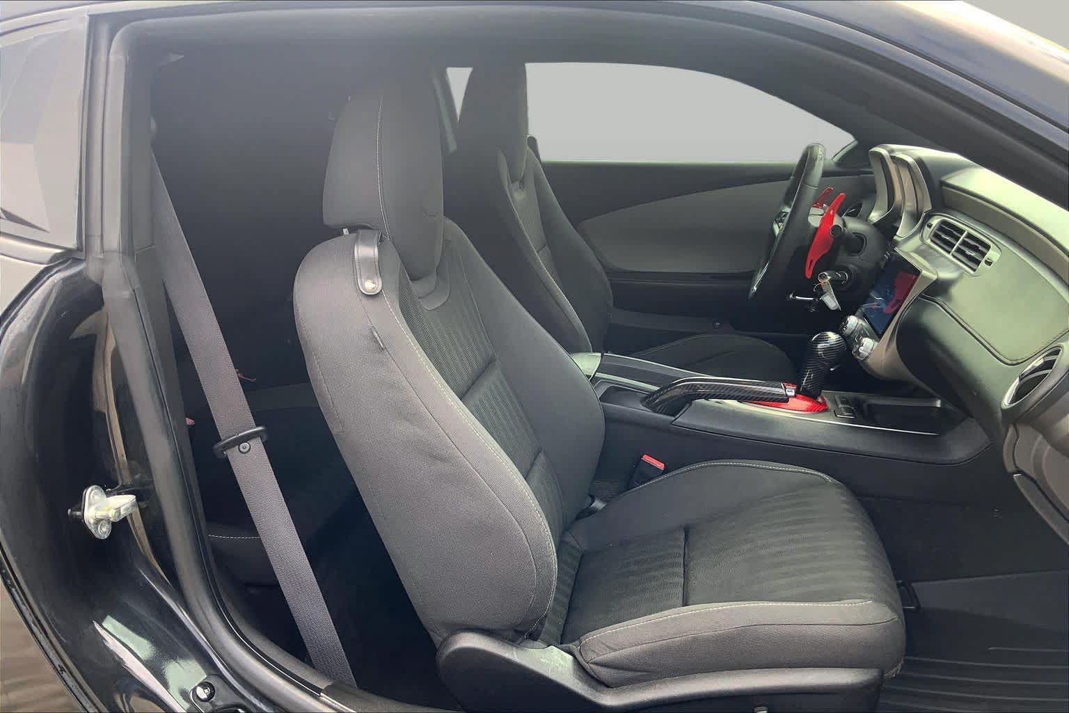 Used 2013 Chevrolet Camaro LS RWD image 8