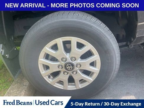 Used 2024 Toyota Tacoma SR RWD image 16
