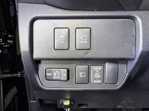 Used 2023 Toyota Tacoma TRD Off-Road w/ TRD Premium Off Road Package AWD/4WD image 24
