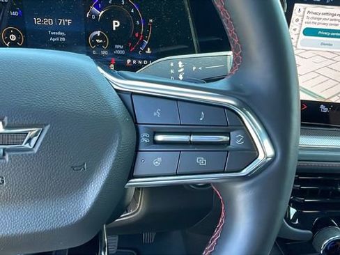 Used 2025 Chevrolet Suburban RST w/ Comfort Package AWD/4WD image 23