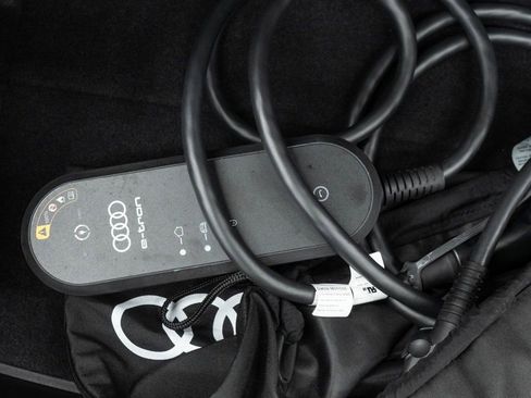 Used 2023 Audi RS e-tron GT w/ Carbon Performance Package image 43