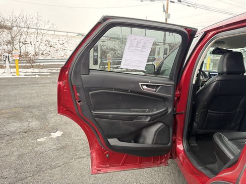 Used 2023 Ford Edge SEL w/ Convenience Package image 28