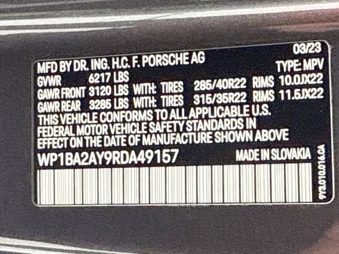 Certified 2024 Porsche Cayenne Coupe AWD/4WD image 35