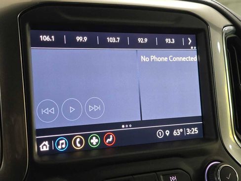 Used 2021 Chevrolet Silverado 1500 LT Trail Boss w/ Convenience Package II image 28