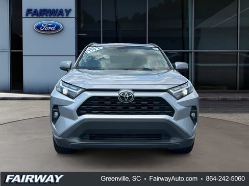 Used 2023 Toyota RAV4 XLE Premium AWD/4WD image 2