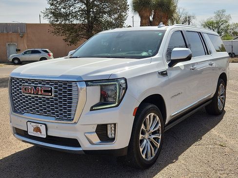 Used 2021 GMC Yukon XL Denali w/ Denali Premium Package image 1