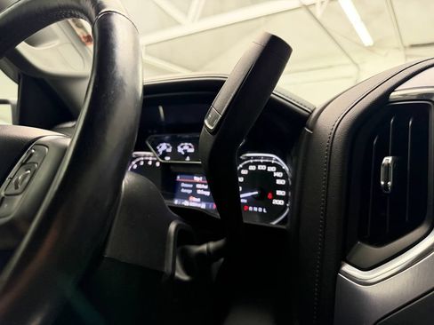 Used 2019 GMC Sierra 1500 SLT w/ SLT Premium Plus Package AWD/4WD image 31