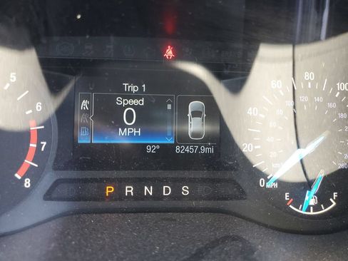 Used 2020 Ford Edge SE FWD image 18