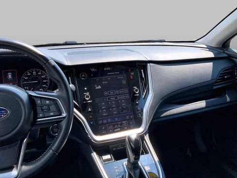 Certified 2025 Subaru Outback Premium AWD/4WD image 7