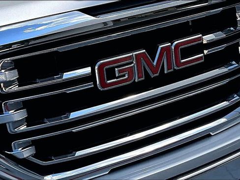 Used 2017 GMC Sierra 1500 SLT AWD/4WD image 29