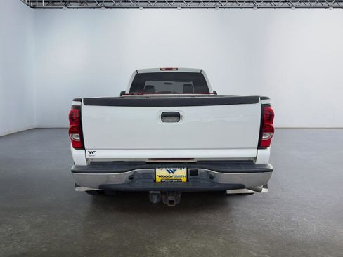 Used 2006 Chevrolet Silverado 3500 LS image 4