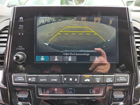 Used 2018 Honda Odyssey Elite image 23