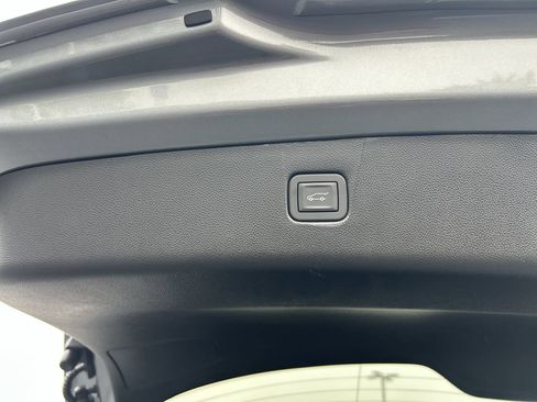 New 2026 Chevrolet Blazer LT w/ Convenience Package AWD/4WD image 13
