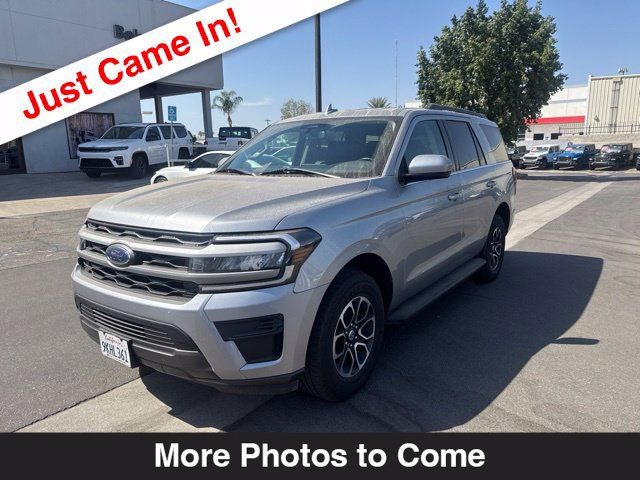 Used 2024 Ford Expedition XLT RWD image 1