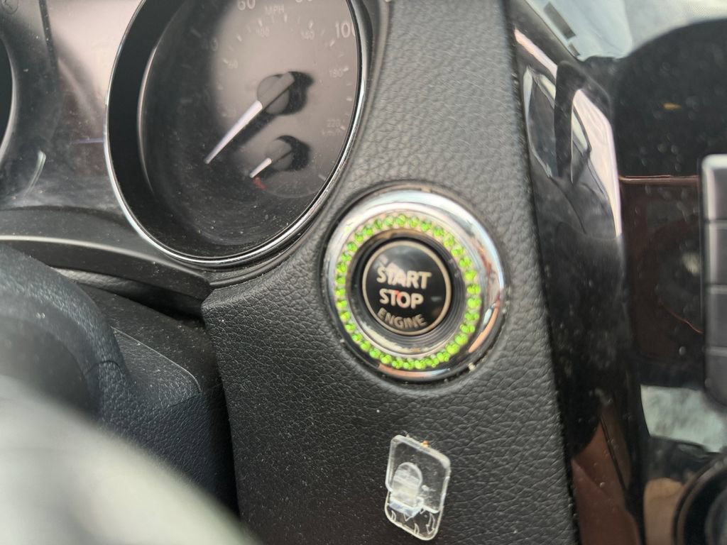 Used 2019 Nissan Rogue SV AWD/4WD image 30