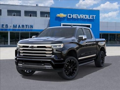New 2026 Chevrolet Silverado 1500 High Country AWD/4WD image 6