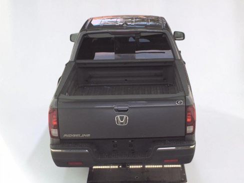 Used 2019 Honda Ridgeline RTL image 6
