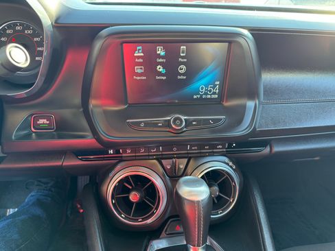 Used 2018 Chevrolet Camaro LT image 21