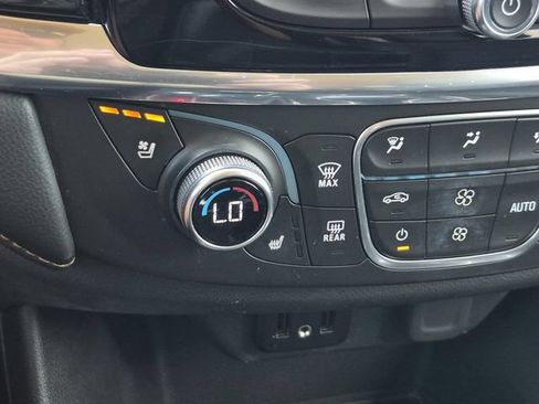 Used 2018 Chevrolet Traverse Premier w/ Driver Confidence II Package FWD image 48