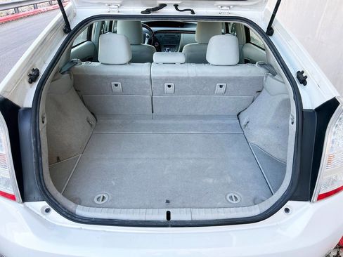 Used 2010 Toyota Prius Five image 28