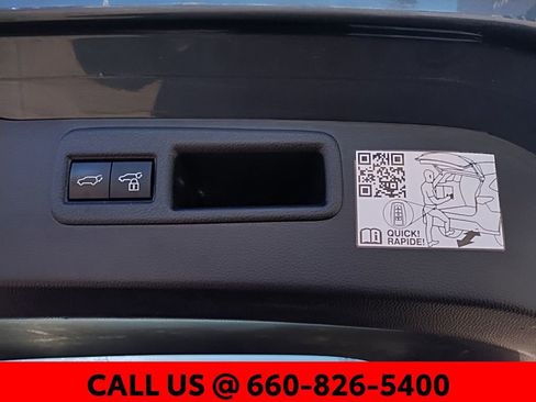 Used 2021 Toyota Venza Limited image 55