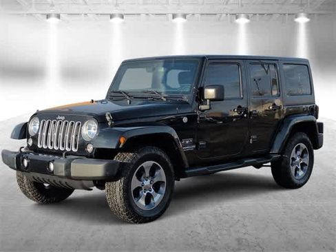 Used 2016 Jeep Wrangler Unlimited Sahara w/ Connectivity Group image 4