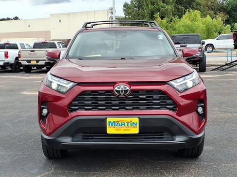 Used 2022 Toyota RAV4 XLE Premium FWD image 2