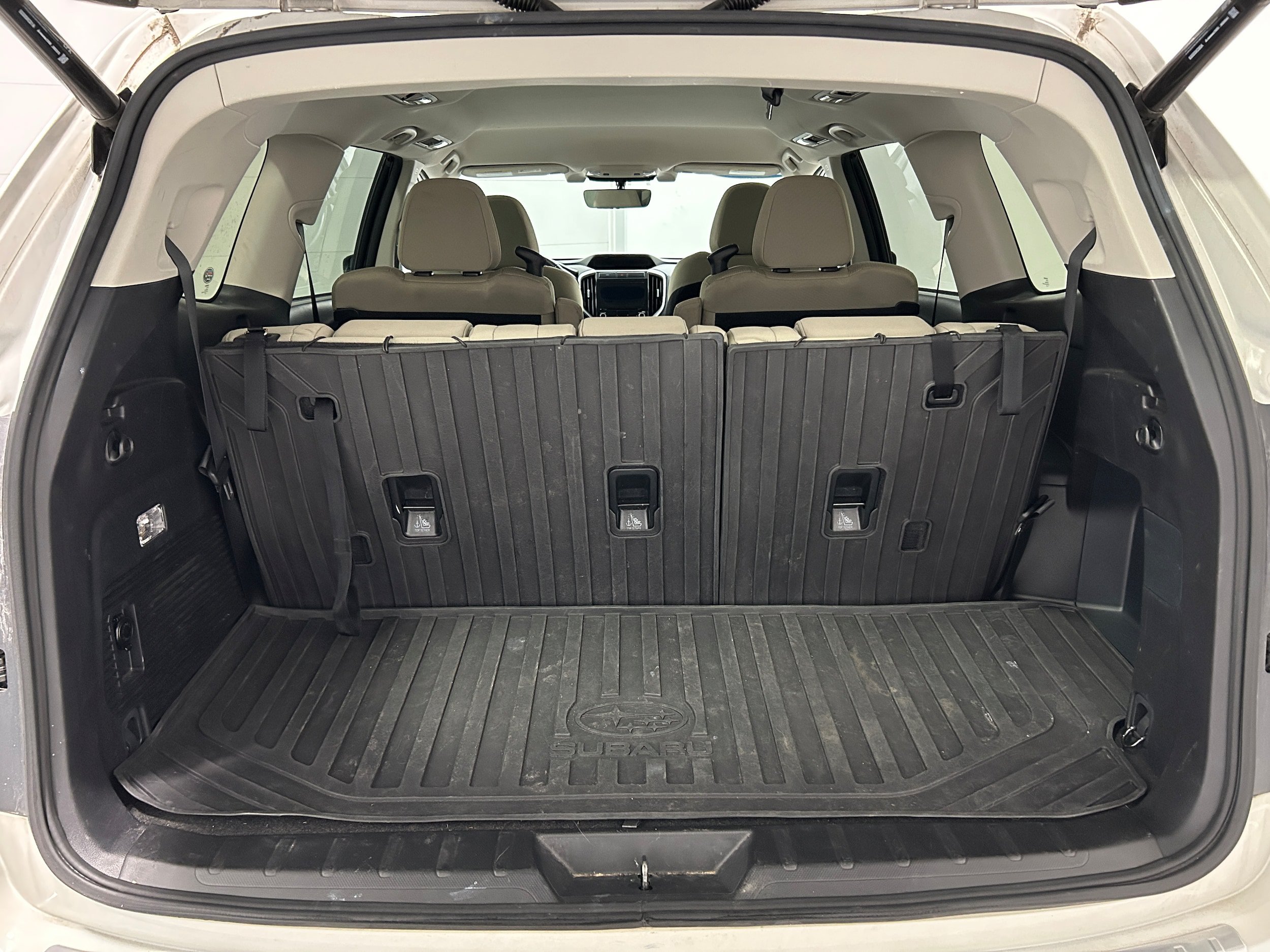 Used 2020 Subaru Ascent Premium w/ Convenience Package AWD/4WD image 33