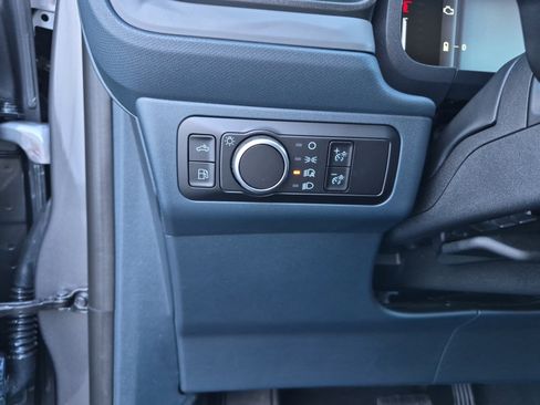 New 2025 Ford Maverick XL image 18